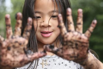 Why Kids Don’t Like Getting Dirty Anymore, and Why It’s a Problem