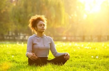 Mindfulness Meditation in Psychotherapy: A Q+A with Steven Alper, LCSW